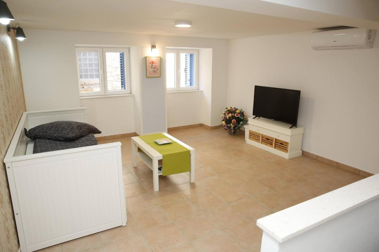 Holiday Home Yan With Bay View Vodice Dış mekan fotoğraf
